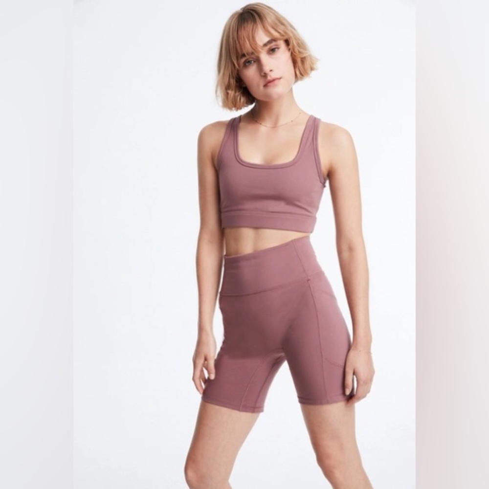 Le Ore - Workout 2 pc of set - Twist bra top + biker shorts mauve purple XS 0/2